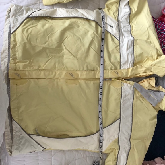 WARM Warm warm! Trespass ski jacket - Picture 10 of 12